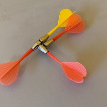 4 flechettes aimantees