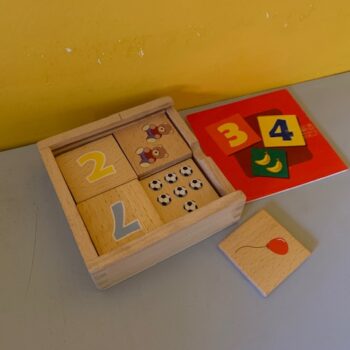 boite association chiffres en bois.